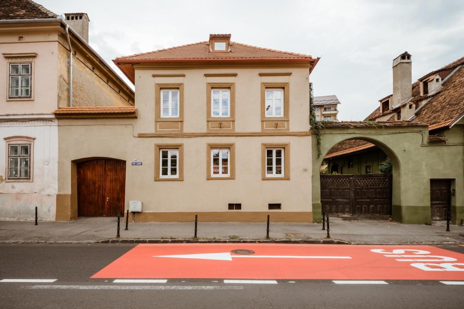 Апартаменти Evu Long Street Брашов Екстер'єр фото